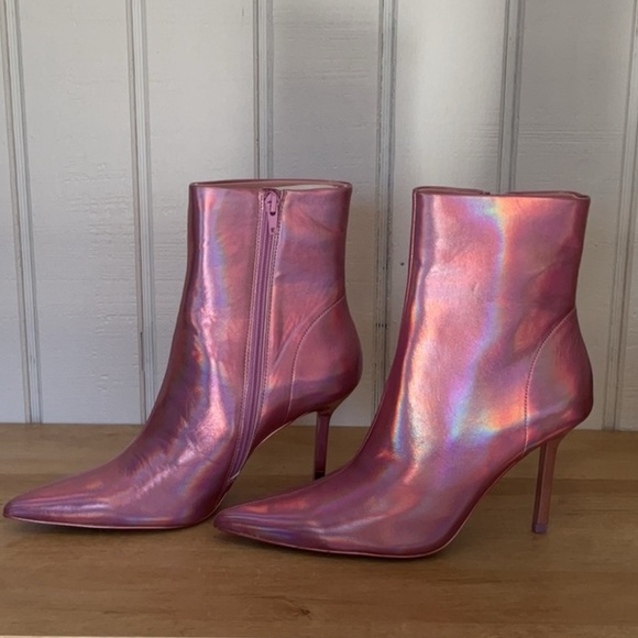 STEVE MADDEN Iridescent Pink Ankle Boots - Picture 6 of 13